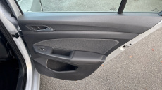 Volkswagen Golf 2.0 TDI Life 5dr DSG Diesel Hatchback